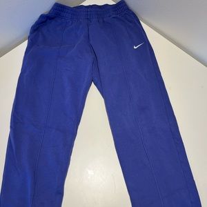 Nike Women’s Purple Sweatpants